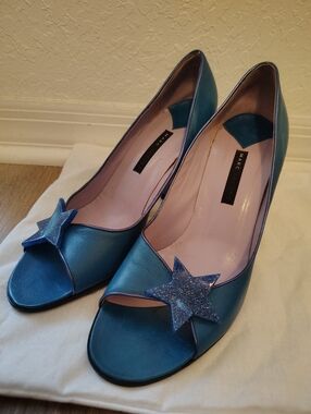 Marc Jacobs Blue Peep-Toe Heels with Glitter Star SZ 9
